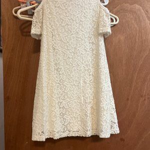 Girl's size 6 Between White Lace Dress cut-off sleeves